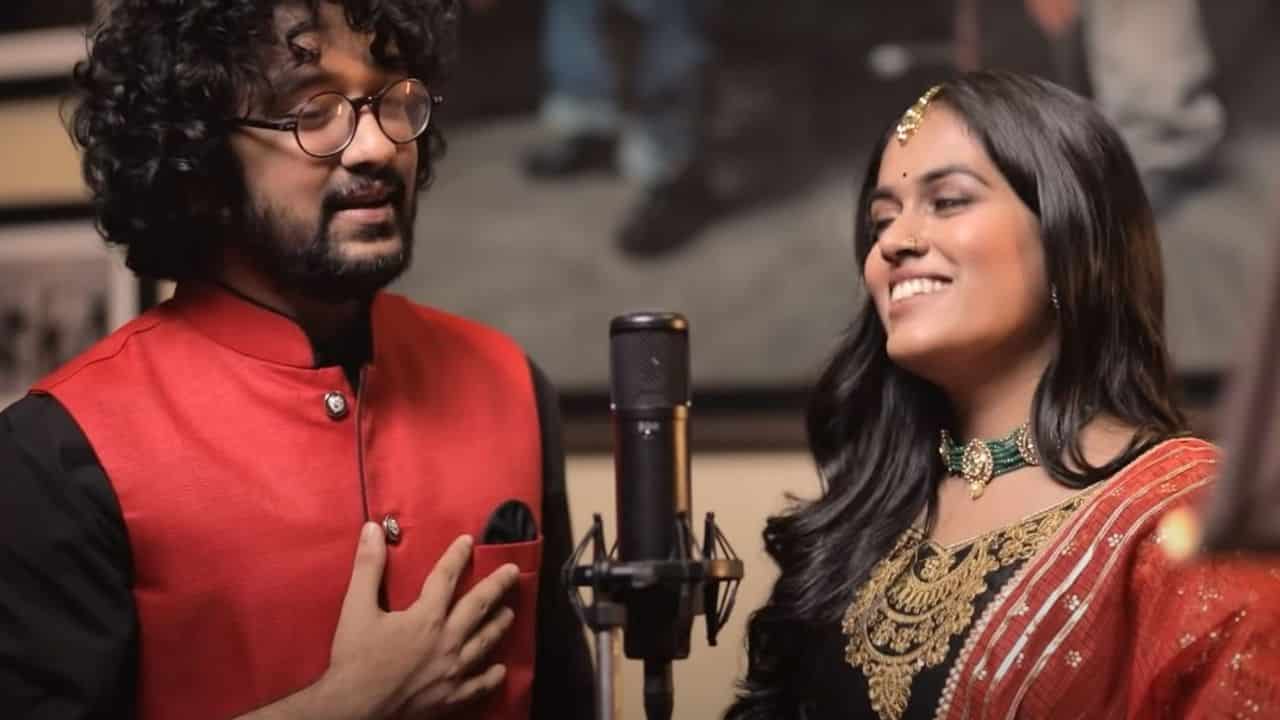 Mehendi Ka Ranngg Lyrics - Nihal Tauro, Sayli Kamble